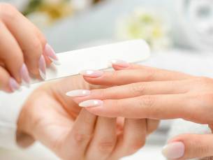 Manicurebehandeling met gellak, gelpolish en/of BIAB