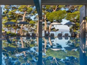 Prachtig LUXUEUS 4*-hotel met zwembad, wellness & spa direct aan de Adriatische Kust in Brela incl. ontbijt