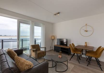 Vakantiewoning aan het water - met 2 balkons | Nr. 22 - 4 Pers. | Vista Maris