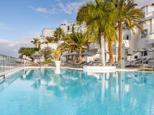 Aparthotel Marina Bay View - adults only