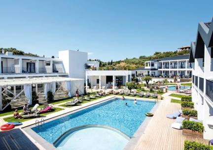 Aqua Bay Hotel