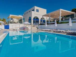 Eagles Nest Hotel