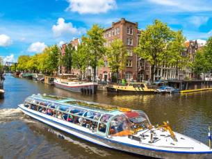 ZOMERSPECIAL! ☀️ Ontdek het veelzijdige Amsterdam vanuit een 4*-Bilderberg hotel incl. ontbijt, zomerse cocktail, RITUALS zomerpakket