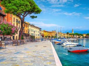 Prachtig gelegen hotel met ZWEMBAD in Tignale nabij het Gardameer! Incl. ontbijt, diner, GRATIS parkeren en rondleiding door wijnhuis met proeverij