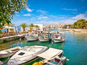Ontdek het zuiden van Albani&euml; vanuit Sarand&euml;
