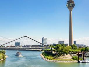 Geniet van een stedentrip naar Düsseldorf incl. verblijf in een 4*-hotel en ontbijt + gratis toegang tot de wellness