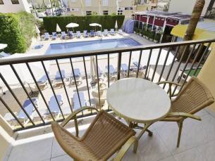 Amoros Hotel