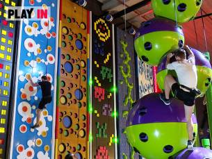 Entree Climb Walls bij Play-in Utrecht