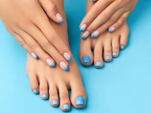 Manicure- en/of pedicurebehandeling + gellak