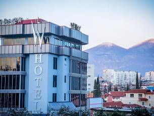 8 daagse vliegvakantie naar New W in tirana, albanie