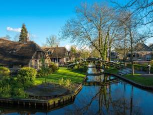 MEGA DEAL! ???? 3 dagen 4*-hotel nabij Giethoorn in Dwingeloo incl. ontbijt + 3-gangendiner, rondvaart & Rituals producten!