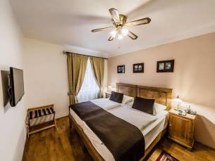 Archibald The Charles Bridge