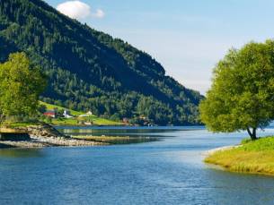 8-daagse cruise vanaf Bremerhaven naar de magische Noorse Fjorden o.b.v. premium all-inclusive: cocktails, snacks & ijsjes inclusief!