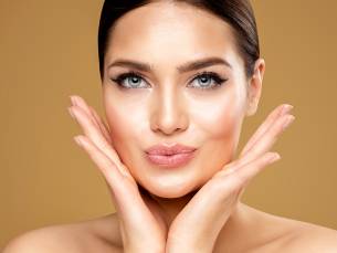 Wenkbrauwbehandeling met verven of wimperlift met verven