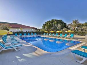 Opia Boutique Hotel