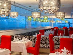 Tsokkos King Evelthon Beach Hotel & Resort