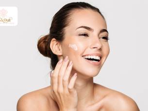 Huidverbeterende gezichtsbehandeling(en) naar keuze