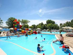 Camping Butterfly Village