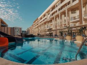 Bellagio Beach Resort & Aqua Park