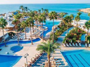 8 daagse vliegvakantie naar Adams Beach in ayia napa, cyprus