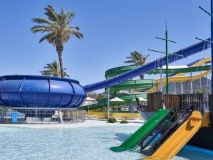 Hotel Blue Bay Resort