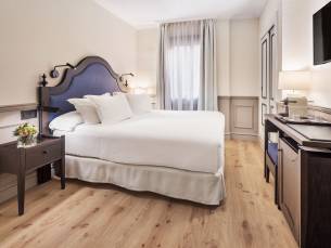 H10 Corregidor Boutique Hotel