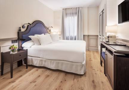 H10 Corregidor Boutique Hotel
