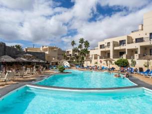 Geniet met het hele gezin van de eeuwige zon in Costa Teguise op Lanzarote! O.b.v. logies, halfpension of all-inclusive!