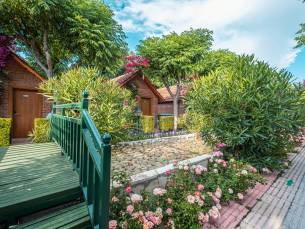 Can Garden Beach