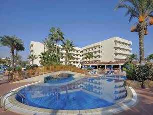 Nissiana Hotel & Bungalows