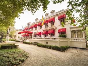 LENTE SPECIAL! ????Ontdek de Hanzestad Zwolle vanuit een luxe 4*-Bilderberg hotel incl. ontbijt, Lente-aperitief & GRATIS fietsroutes