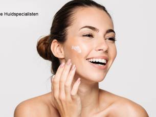 Gezichtsbehandeling naar keuze