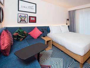 Hampton by Hilton London Park Royal