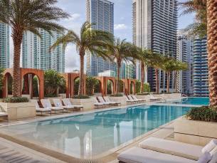 SLS LUX Brickell