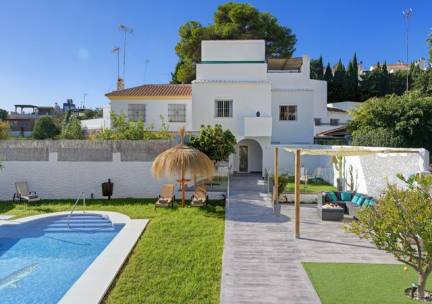 Villa Mamba, Villa El Ranchito By Seric