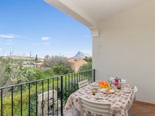 Il Glicine 1.5 Km From The Beach