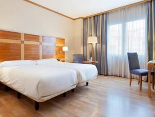 Senator Parque Central Hotel