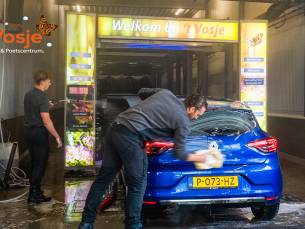 Uitgebreide autowasbeurt