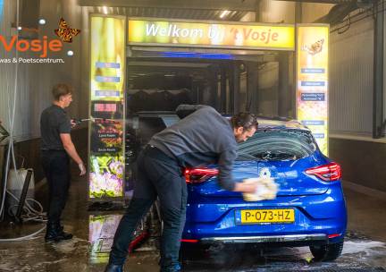 Uitgebreide autowasbeurt