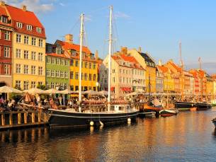 Prachtige Fly & Train door Denemarken incl. vlucht, treins en hotels met ontbijt