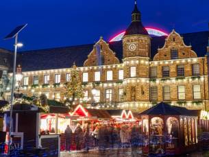 Beleef de kerstmagie in hartje Düsseldorf vanuit een 4*-hotel incl. ontbijt en gratis toegang tot de wellness