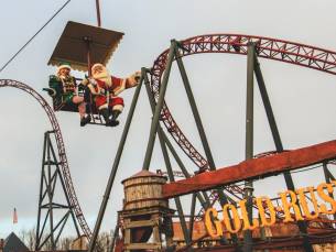 Verblijf met het hele gezin op Attractie- & Vakantiepark Slagharen incl. onbeperkt entree Slagharen