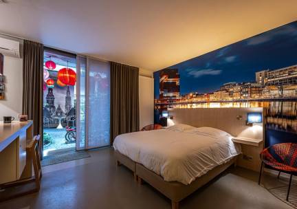 Citytrip Antwerpen! Ontdek de Belgische stad en verblijf in een LUXE kamer in een modern hotel midden in het centrum