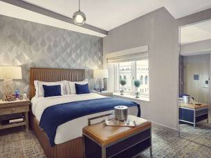 The Artezen Hotel