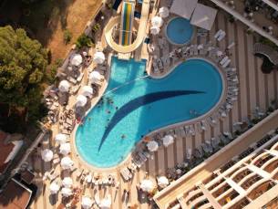 Hotel Golden Rock Beach