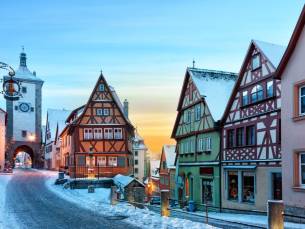 Geniet van een verblijf in een sfeervol hotel met zwembad in de natuurrijke omgeving van Beieren o.b.v. all-inclusive