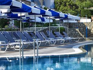 Pefki Islands Resort