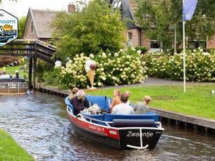 Huur sloep voor 2 tot 10 personen (2 uur, 4 uur of hele dag)