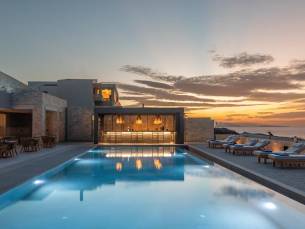Castello Boutique Suites By The Sea