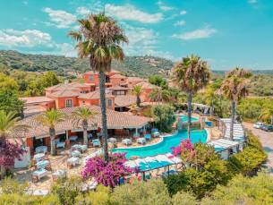 Galanias Hotel & Retreat